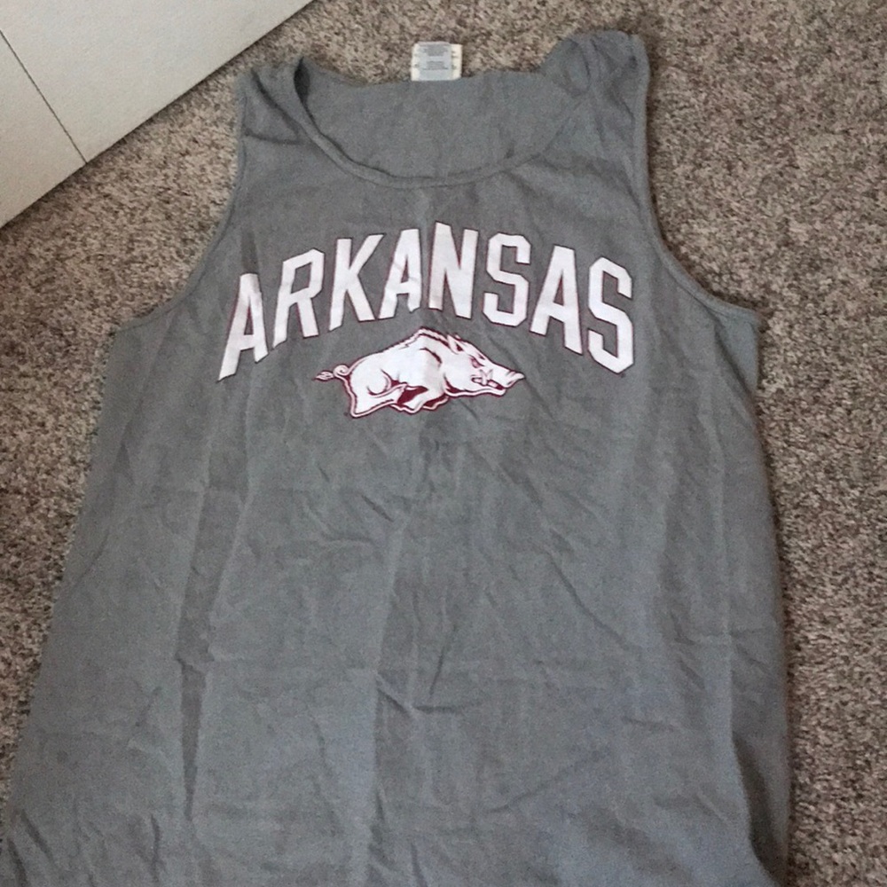 Razorbacks tank
